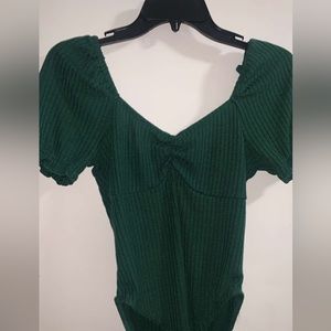 Green bodysuit M